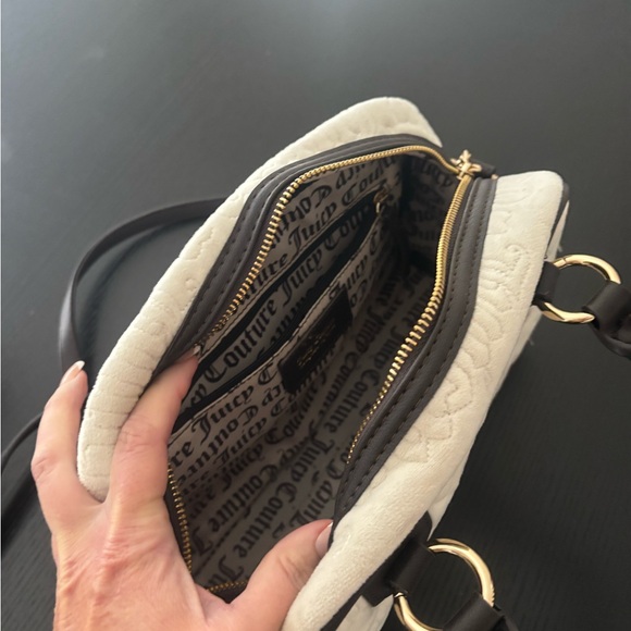 Juicy Couture White and Pink Quilted Handbag - Picture 9 of 12